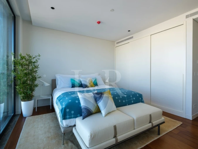 Apartamento T3 para Venda em Parque das Nações Foto 7