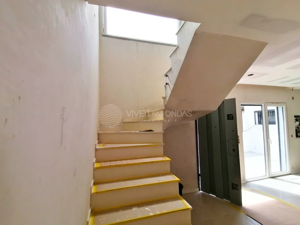 Moradia T3 para Venda em Fernao Ferro Foto 15