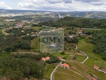 Terreno para Venda em Parada de Cunhos