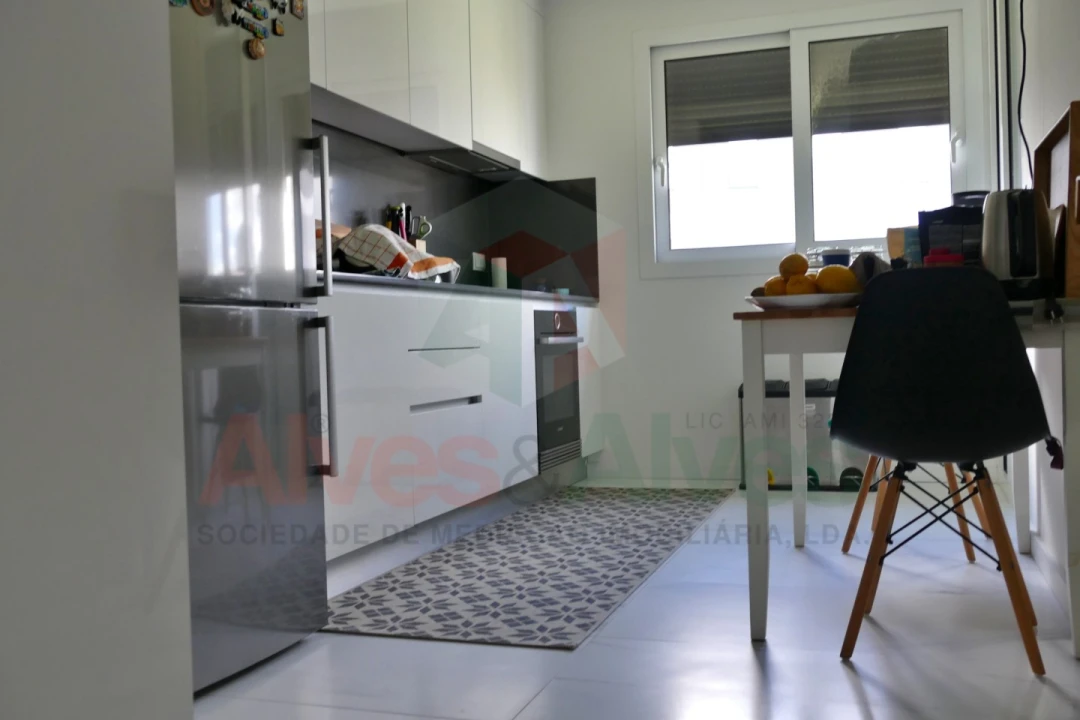 Apartamento T2 para Venda em Cidade da Maia Foto 1