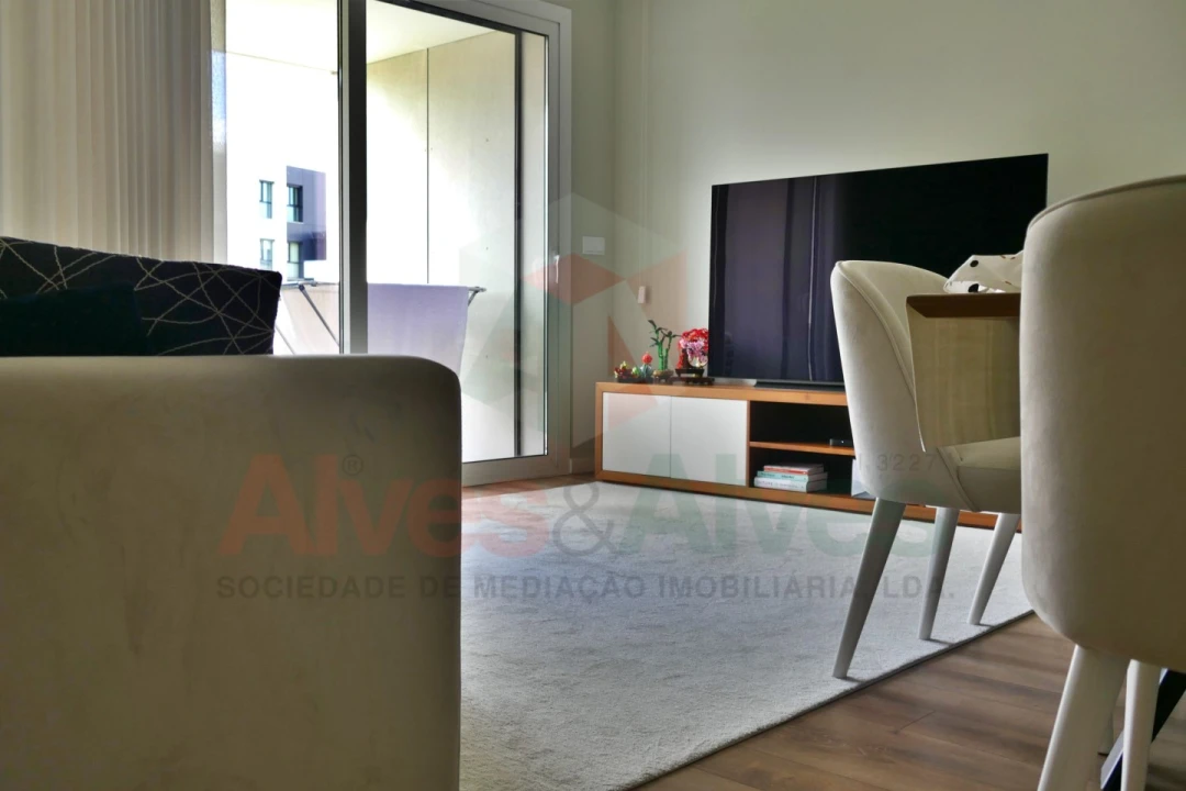 Apartamento T2 para Venda em Cidade da Maia Foto 2