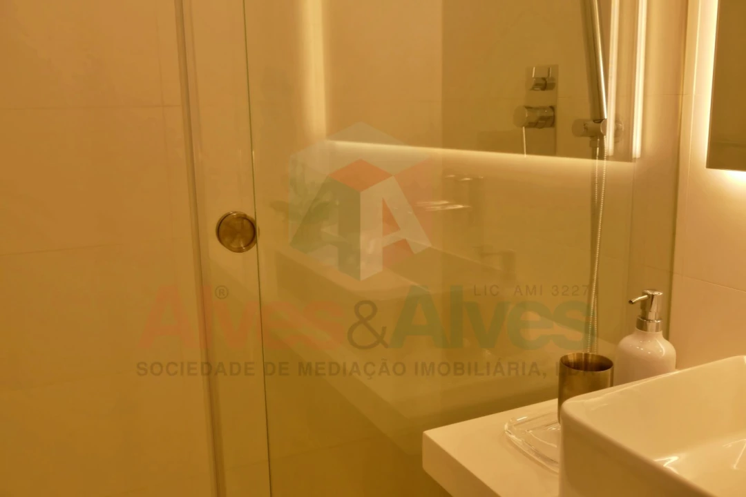 Apartamento T2 para Venda em Cidade da Maia Foto 9