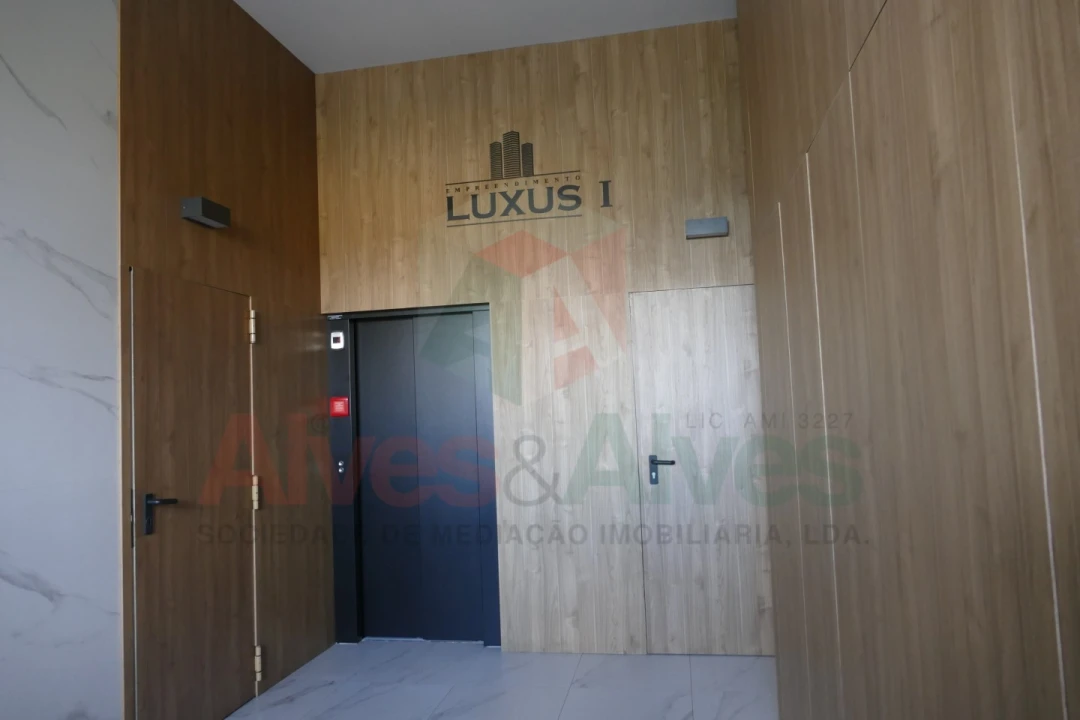 Apartamento T2 para Venda em Cidade da Maia Foto 16