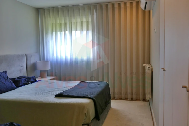 Apartamento T2 para Venda em Cidade da Maia Foto 3