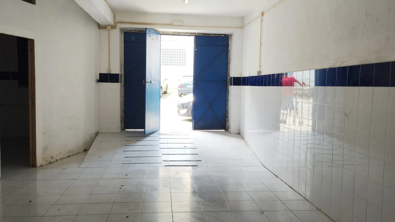 Armazém para Arrendamento em Falagueira-Venda Nova Foto 1