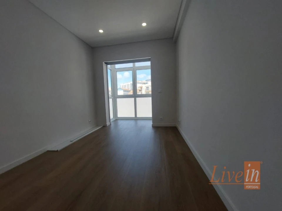 Apartamento T2 para Venda em Ericeira Foto 14