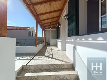 Moradia T2 para Venda em Funchal (São Pedro)