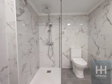 Moradia T2 para Venda em Funchal (São Pedro)
