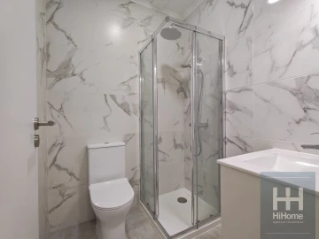 Moradia T2 para Venda em Funchal (São Pedro)