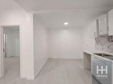Moradia T2 para Venda em Funchal (São Pedro)