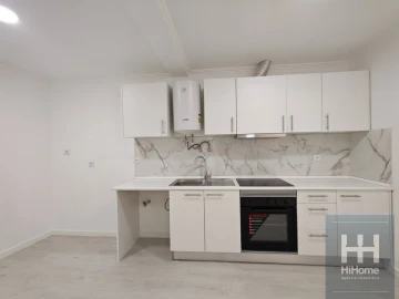 Moradia T2 para Venda em Funchal (São Pedro)