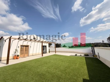 Moradia T4 para Venda em Rio Maior
