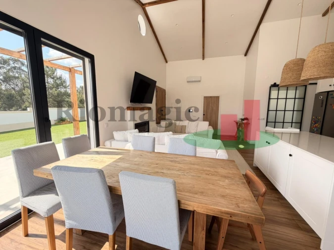 Moradia T4 para Venda em Rio Maior Foto 5
