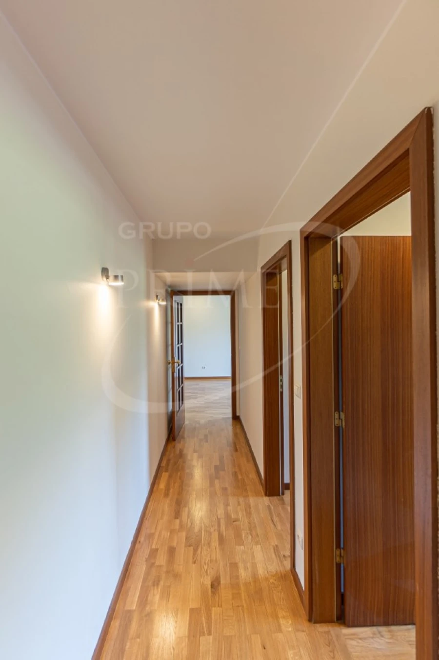Apartamento T2 para Arrendamento em Aldoar, Foz do Douro e Nevogilde Foto 23