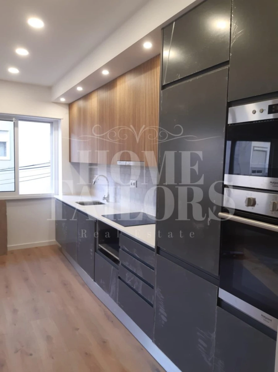 Apartamento T2 para Venda em Venteira Foto 2