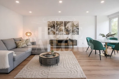 Apartamento T3 para Venda em Benfica