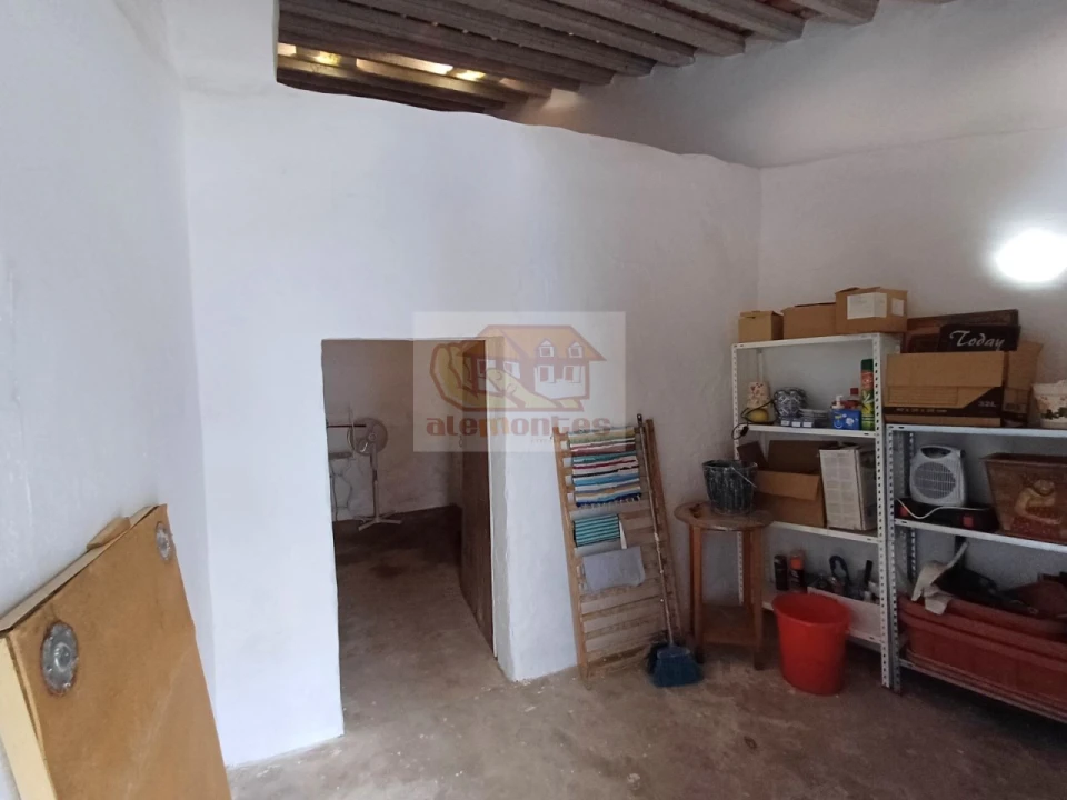 Moradia T2 para Venda em Torrão Foto 5