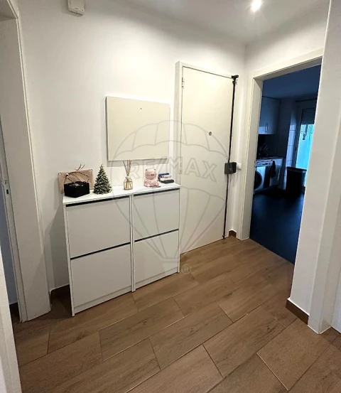 Apartamento T2 para Venda em Marvila, Ribeira Santarém, São Salvador, São Nicolau