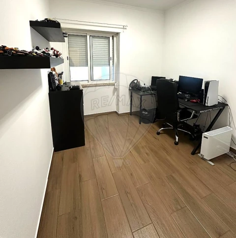 Apartamento T2 para Venda em Marvila, Ribeira Santarém, São Salvador, São Nicolau
