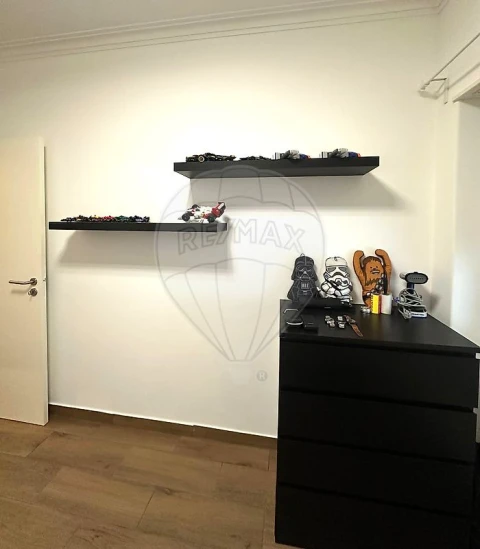 Apartamento T2 para Venda em Marvila, Ribeira Santarém, São Salvador, São Nicolau