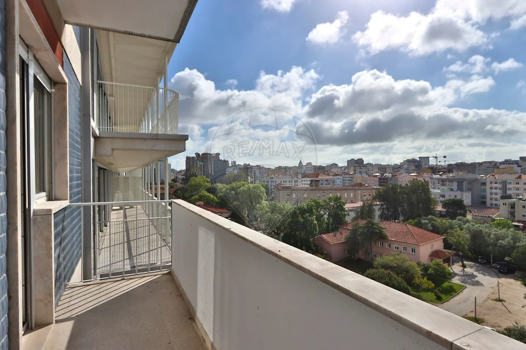 Apartamento T2 para Arrendamento em Avenidas Novas Foto 17