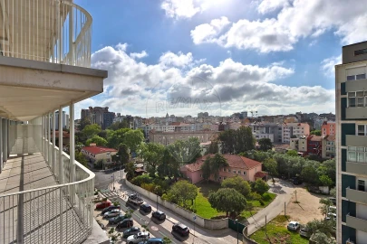 Apartamento T2 para Arrendamento em Avenidas Novas