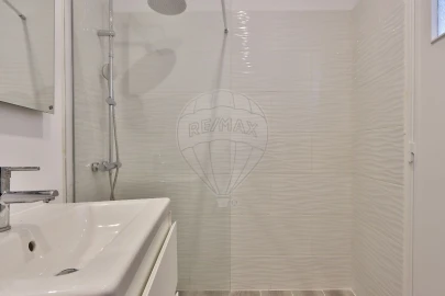 Apartamento T2 para Arrendamento em Avenidas Novas