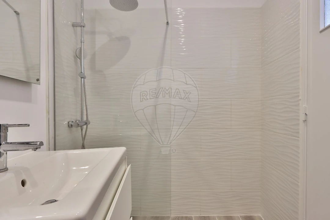 Apartamento T2 para Arrendamento em Avenidas Novas Foto 4