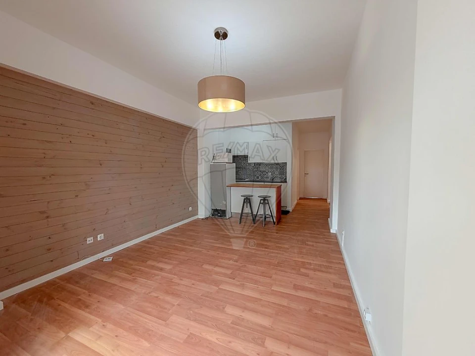 Apartamento T1 para Arrendamento em Oeiras e São Julião da Barra, Paço de Arcos e Caxias Foto 1