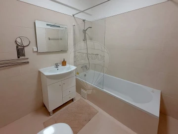 Apartamento T1 para Arrendamento em Oeiras e São Julião da Barra, Paço de Arcos e Caxias