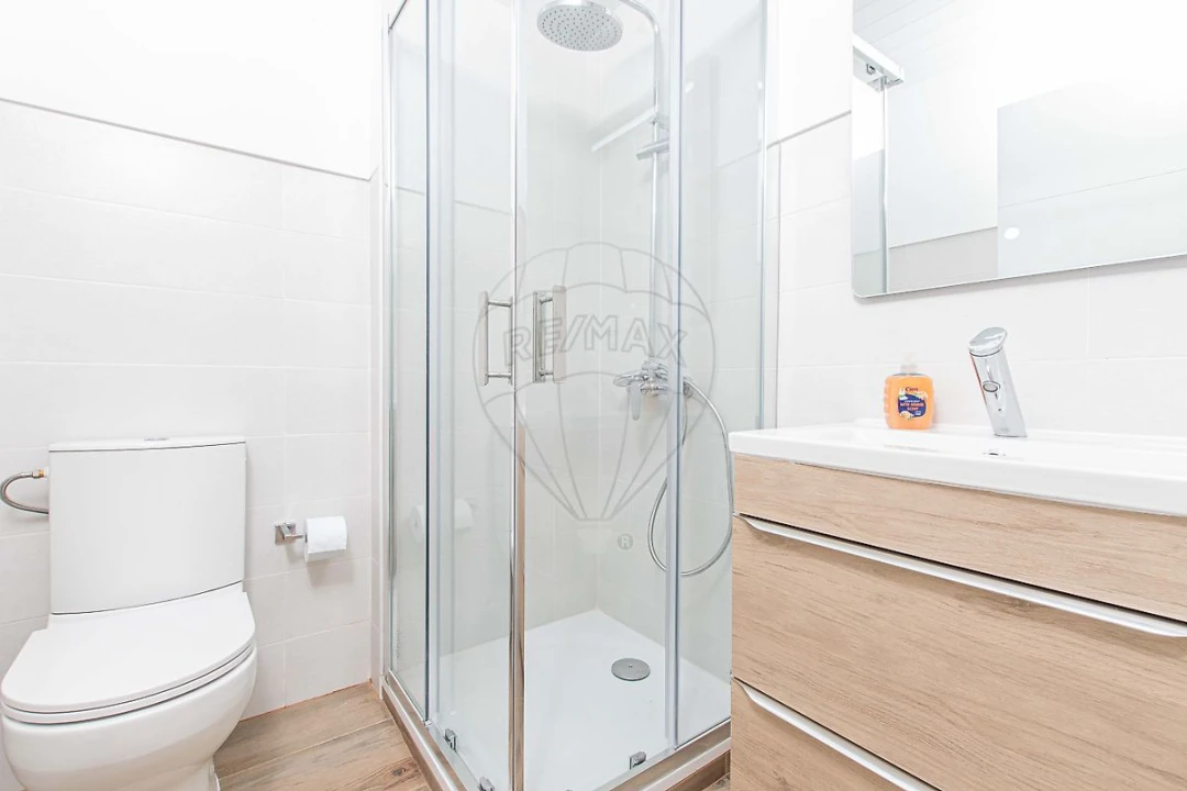 Apartamento T1 para Arrendamento em Sacavém e Prior Velho Foto 10