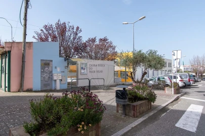 Apartamento T1 para Arrendamento em Sacavém e Prior Velho
