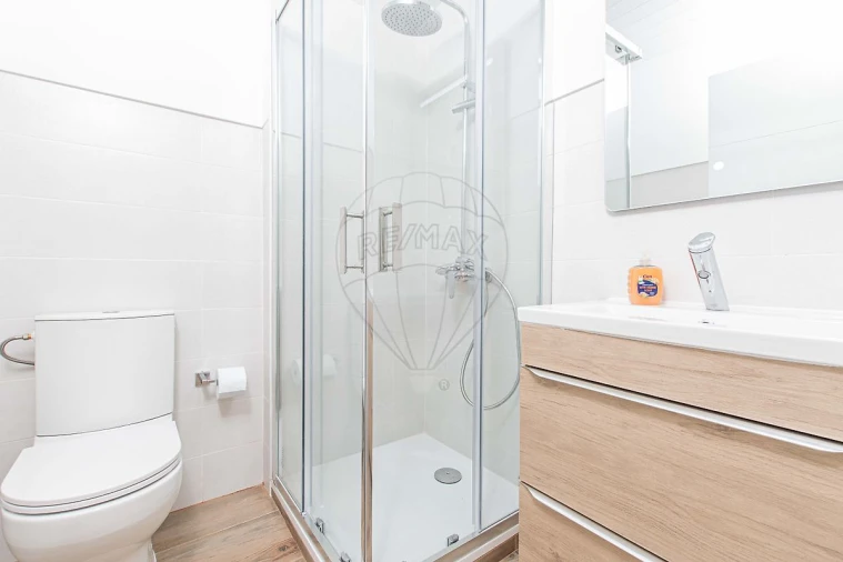 Apartamento T1 para Arrendamento em Sacavém e Prior Velho Foto 10