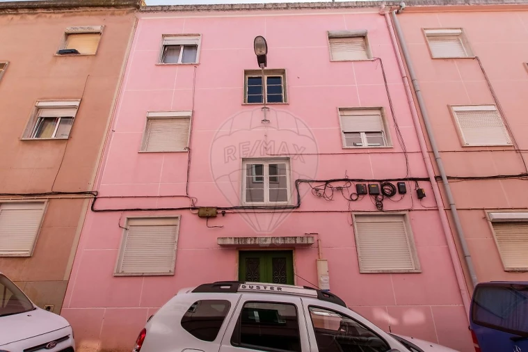 Apartamento T1 para Arrendamento em Sacavém e Prior Velho Foto 17