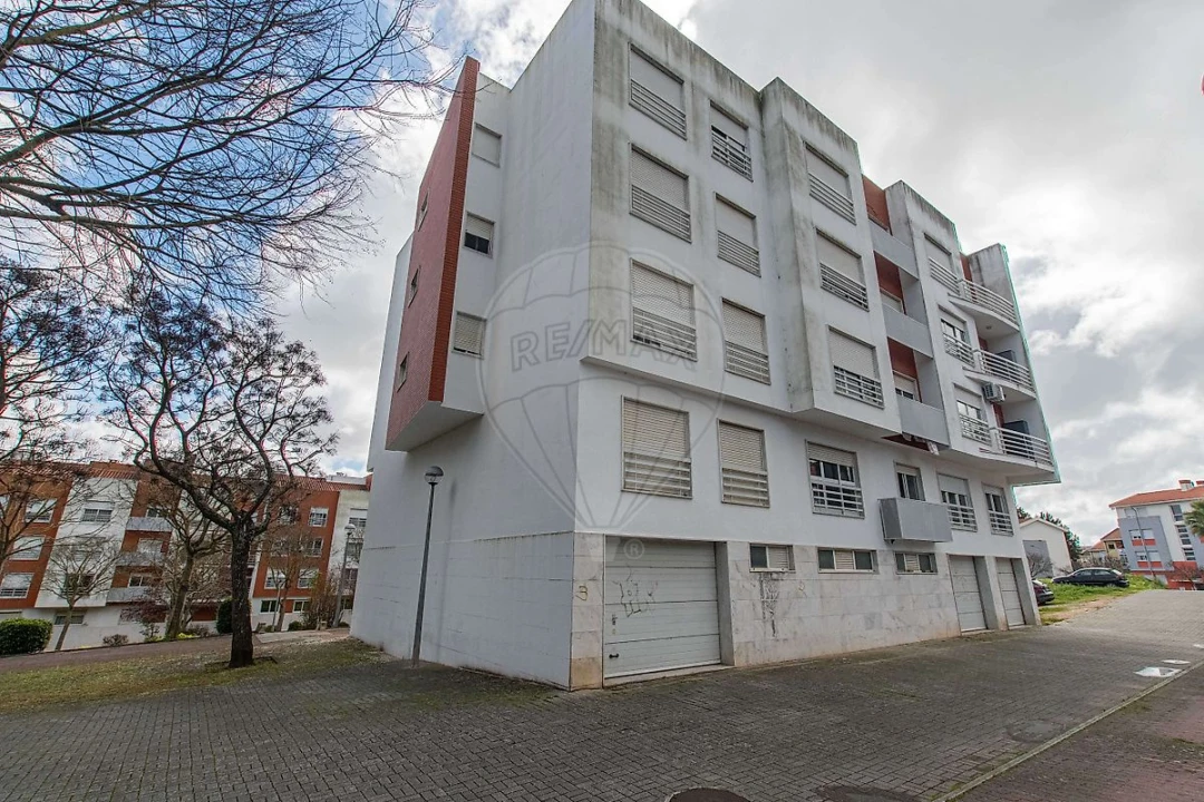 Apartamento T3 para Venda em Vila Franca de Xira Foto 2