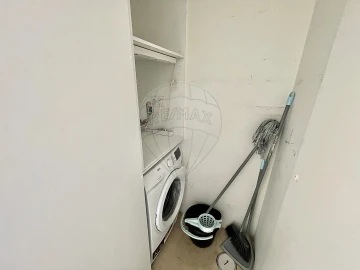 Apartamento T1 para Arrendamento em Campolide