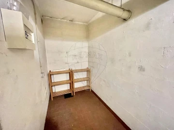 Apartamento T1 para Arrendamento em Campolide