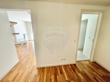 Apartamento T1 para Arrendamento em Campolide