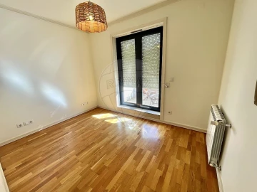 Apartamento T1 para Arrendamento em Campolide