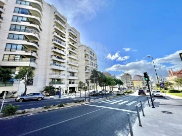 Apartamento T1 para Arrendamento em Campolide