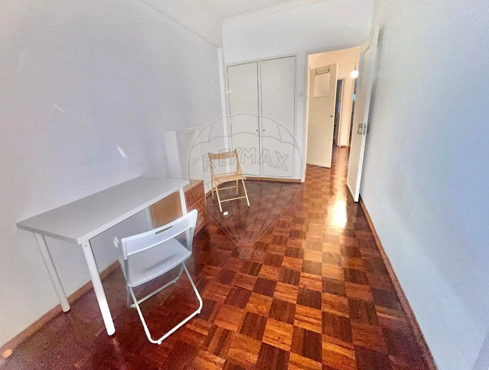 Apartamento T2 para Arrendamento em Marvila Foto 13