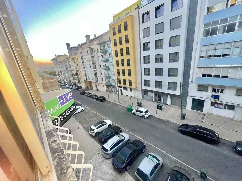 Apartamento T2 para Arrendamento em Marvila Foto 16