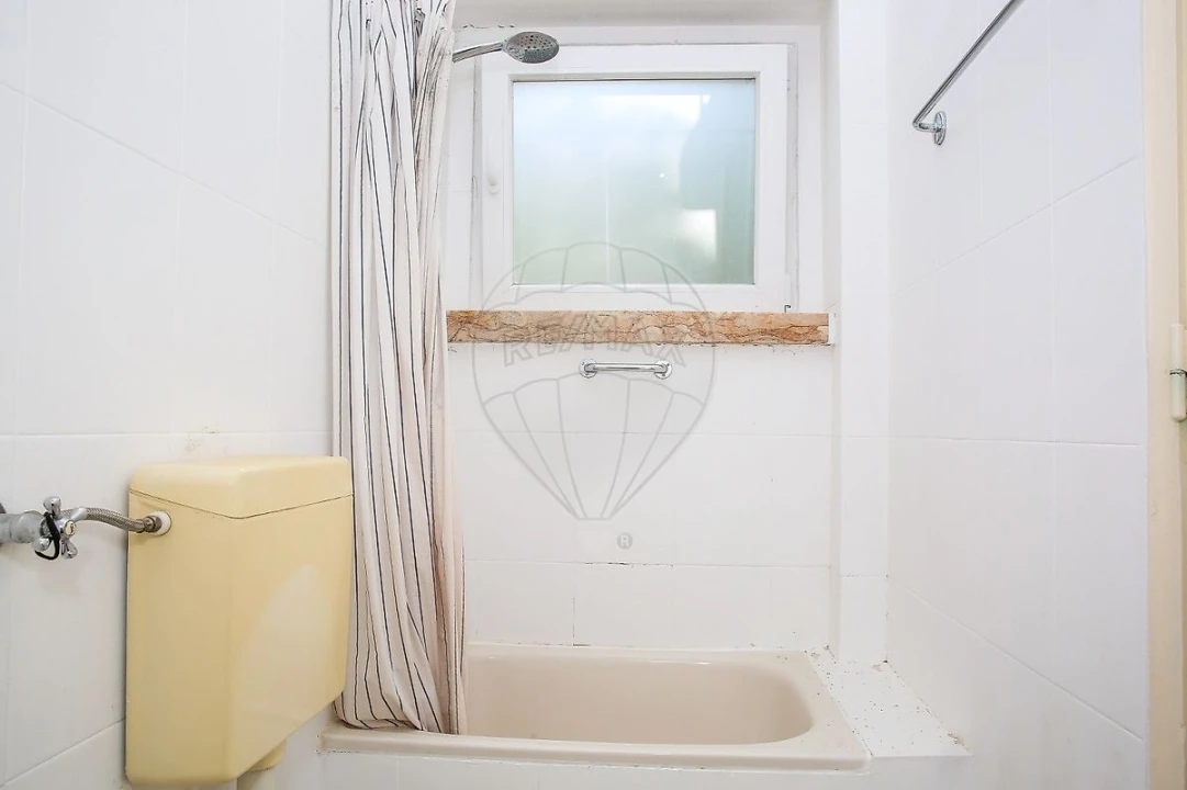 Apartamento T1 para Arrendamento em Arroios Foto 12