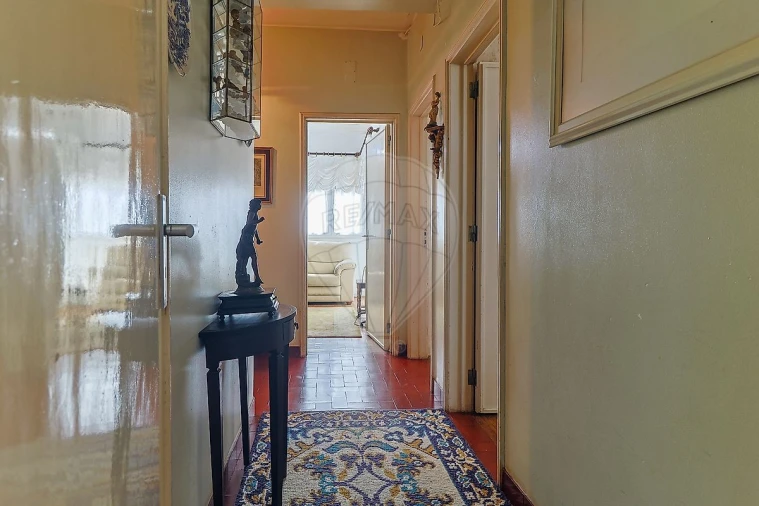 Apartamento T4 para Venda em Buarcos Foto 5