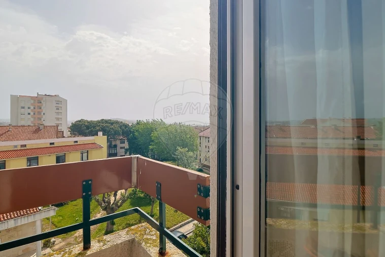 Apartamento T4 para Venda em Buarcos Foto 21