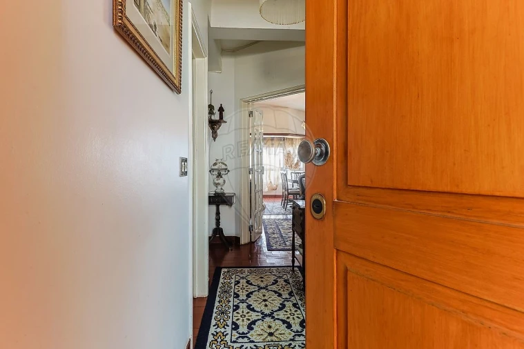 Apartamento T4 para Venda em Buarcos Foto 4