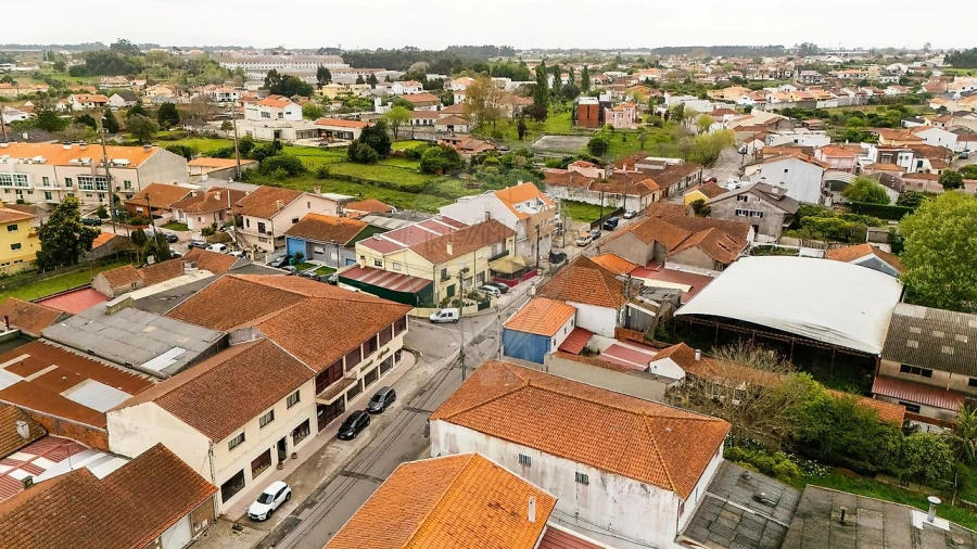 Loja para Venda em Aradas