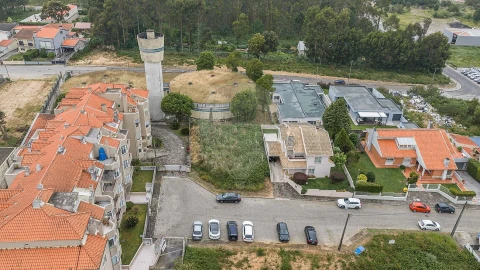 Terreno para Venda em Serzedo e Perosinho