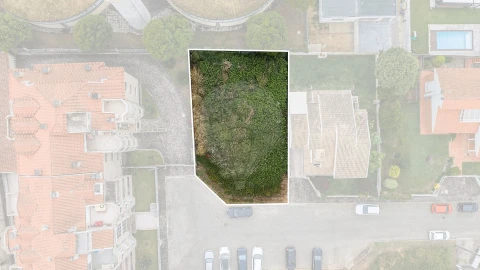 Terreno para Venda em Serzedo e Perosinho