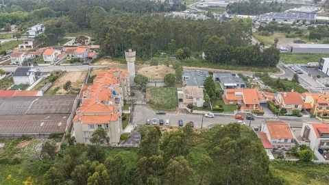 Terreno para Venda em Serzedo e Perosinho